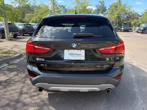 Black Sapphire Metallic 2019 BMW X1 sDrive28i