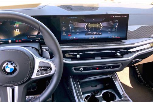 2024 BMW X7 M60i