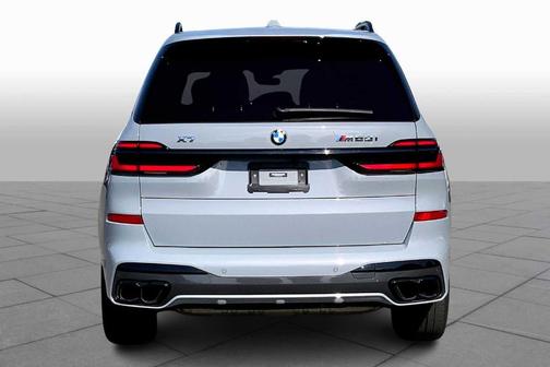 2024 BMW X7 M60i