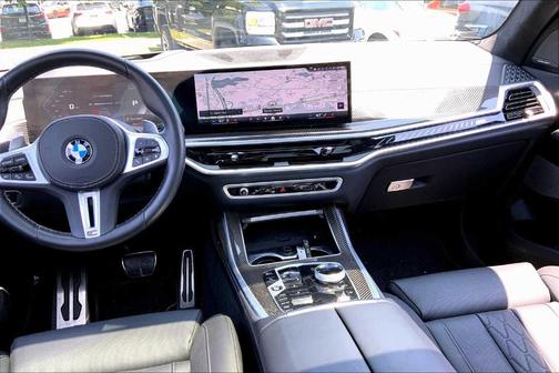 2024 BMW X7 M60i