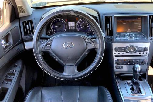 2013 INFINITI G37x Base