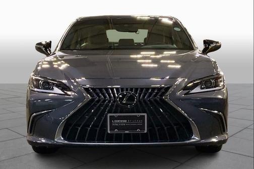 2025 Lexus ES 300h Luxury
