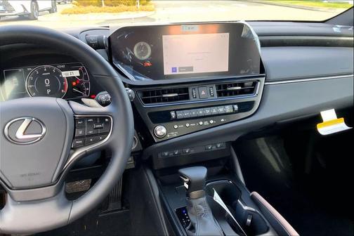 2025 Lexus ES 350 Base