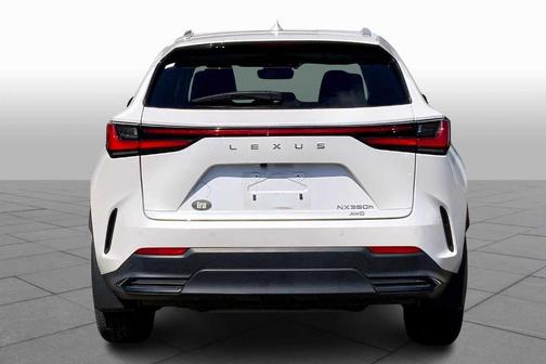 2022 Lexus NX 350h Premium