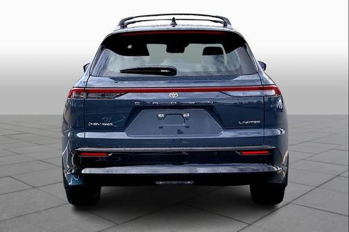 2025 Toyota Crown Signia LIMITED