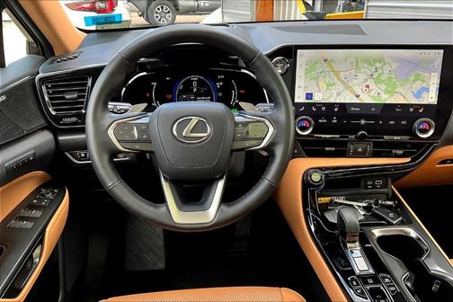 2025 Lexus NX 450h+ Luxury
