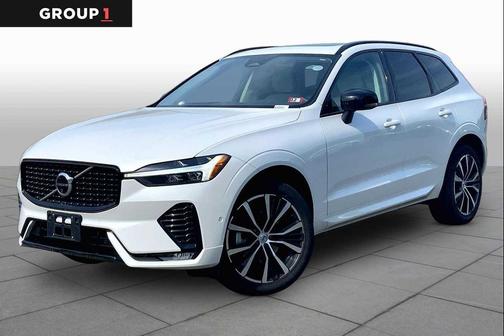 Crystal White Metallic 2025 Volvo XC60 B5 Plus