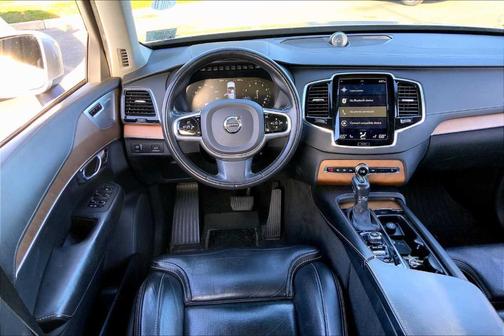2018 Volvo XC90 T6 Inscription