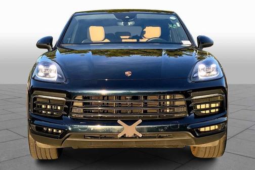 2022 Porsche Cayenne Base (Tiptronic)