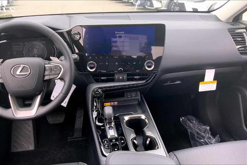2025 Lexus NX 350h Premium