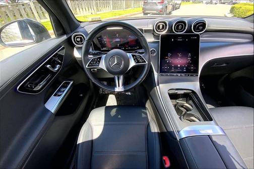 Graphite Grey Metallic 2024 Mercedes-Benz GLC 300 4MATIC