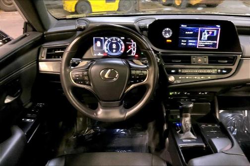 2022 Lexus ES 250 Luxury