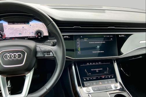 Glacier White Metallic 2021 Audi Q7 45 Premium Plus