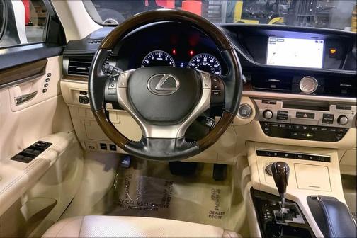 2015 Lexus ES 350 Base
