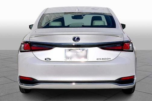 2022 Lexus ES 300h
