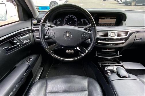 Diamond White 2013 Mercedes-Benz S-Class 4MATIC