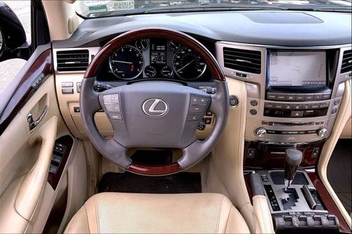 2015 Lexus LX 570 Base