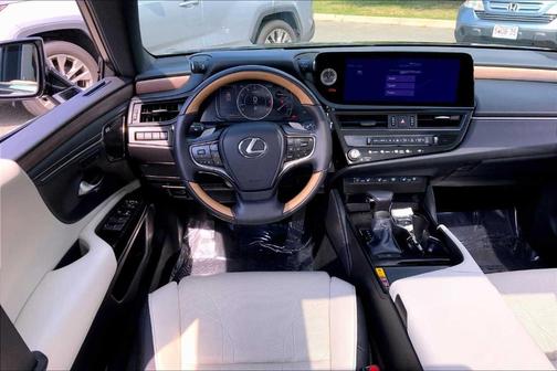 2025 Lexus ES 350 Ultra Luxury