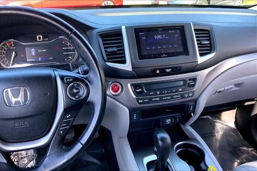 2016 Honda Pilot EX-L w/ Navigation