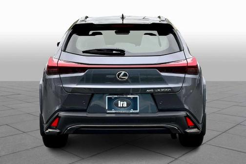 2025 Lexus UX 300h F HANDLING