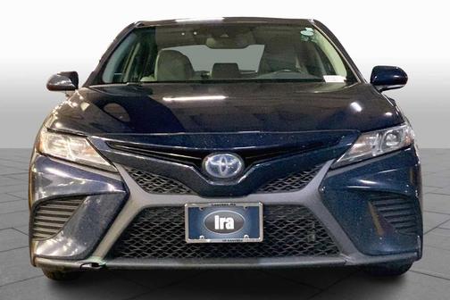2019 Toyota Camry Hybrid SE