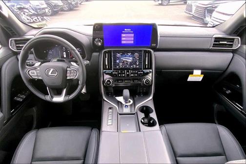 2025 Lexus LX 700h Luxury