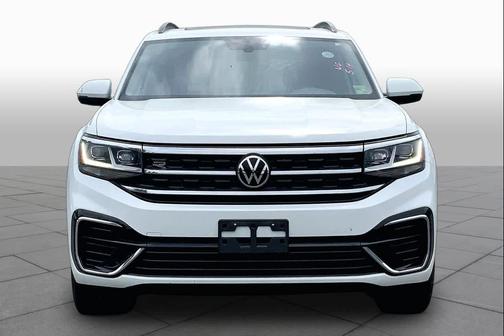 Pure White 2021 Volkswagen Atlas 3.6L SE w/Technology