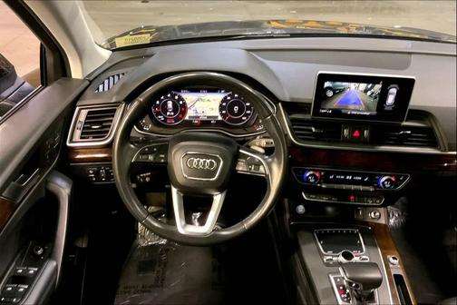 2020 Audi Q5 45 Premium Plus