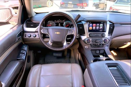 2017 Chevrolet Suburban LT