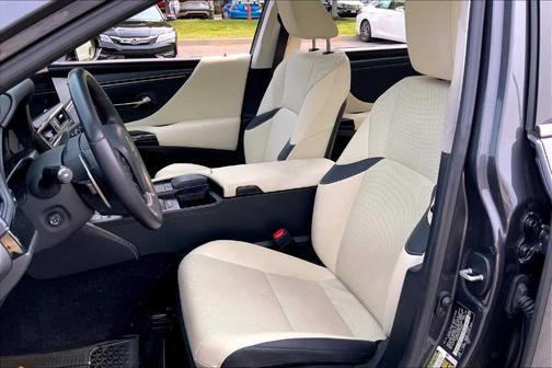 2022 Lexus ES 350