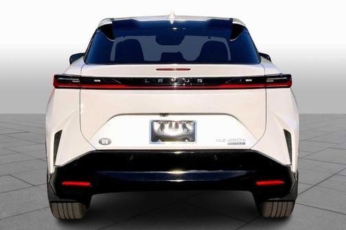 2023 Lexus RZ 450e Luxury