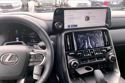 2025 Lexus LX 700h Overtrail