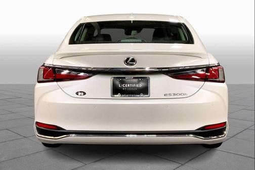 2025 Lexus ES 300h Ultra Luxury
