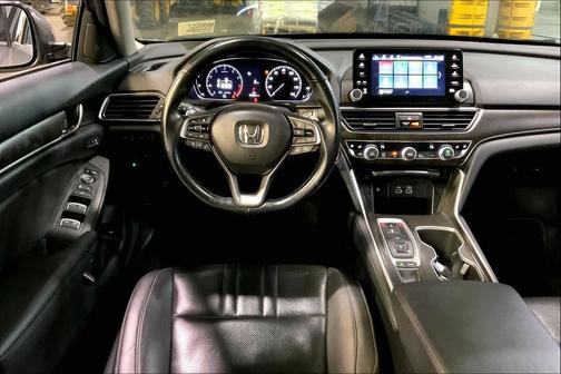 2022 Honda Accord Touring 2.0T