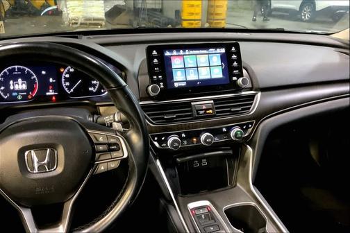 2022 Honda Accord Touring 2.0T