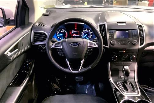 Ingot Silver Metallic 2017 Ford Edge SEL