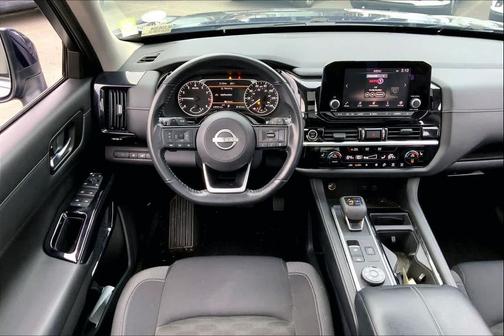 2022 Nissan Pathfinder SV 4WD