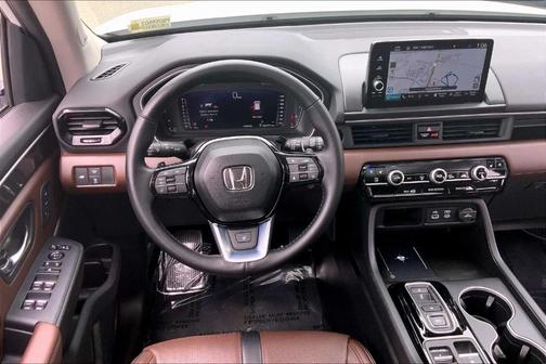 2023 Honda Pilot Elite