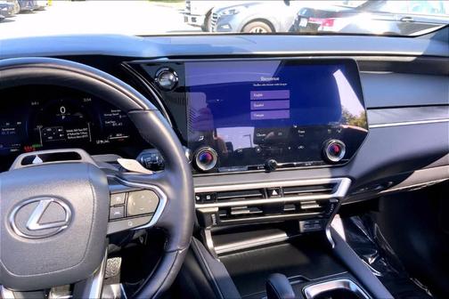 2025 Lexus RX 450h+ Luxury