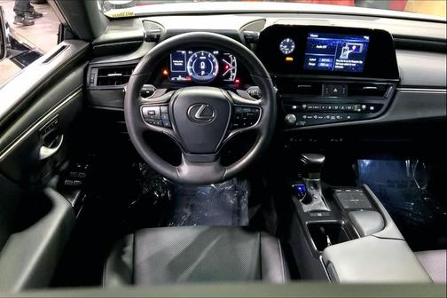 2022 Lexus ES 350 Base