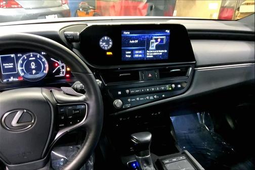 2022 Lexus ES 350 Base