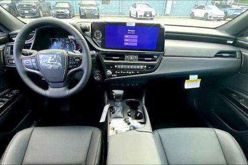 2025 Lexus ES 350 F SPORT Design