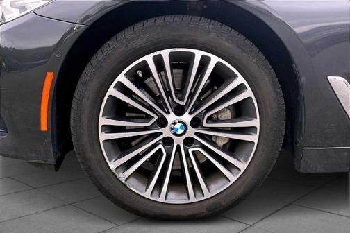2019 BMW 530 i xDrive