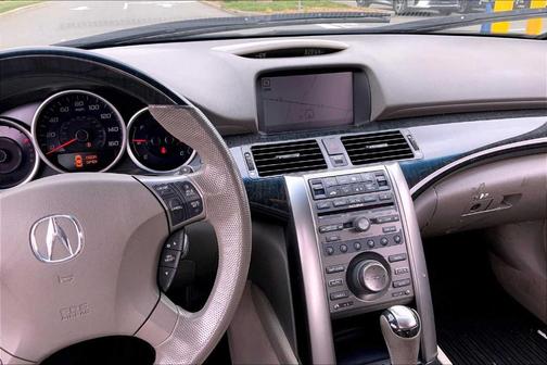 2011 Acura RL Technology