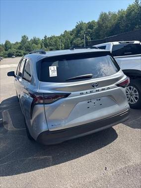 2025 Toyota Sienna XLE 7 Passenger