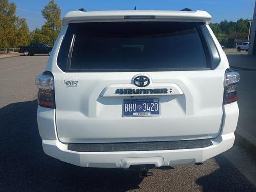 2022 Toyota 4Runner SR5