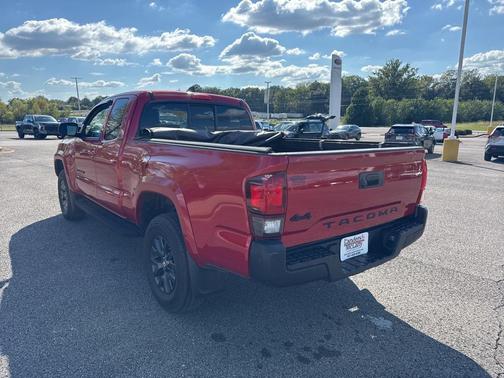 2022 Toyota Tacoma SR5