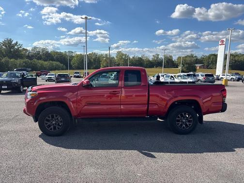 2022 Toyota Tacoma SR5