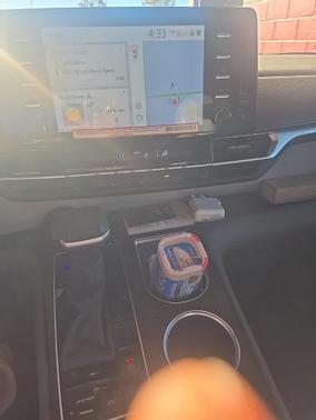 2022 Toyota Sienna XLE 8 Passenger