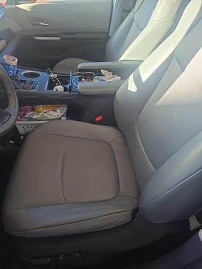2022 Toyota Sienna XLE 8 Passenger